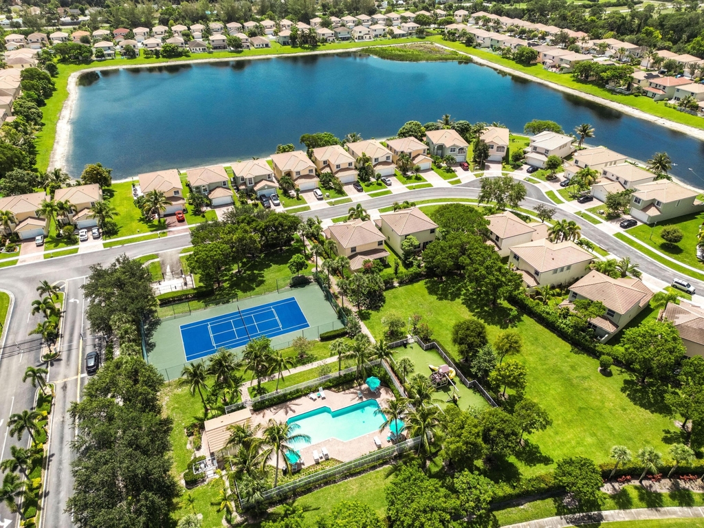 6544 Adriatic Way - Photo 24