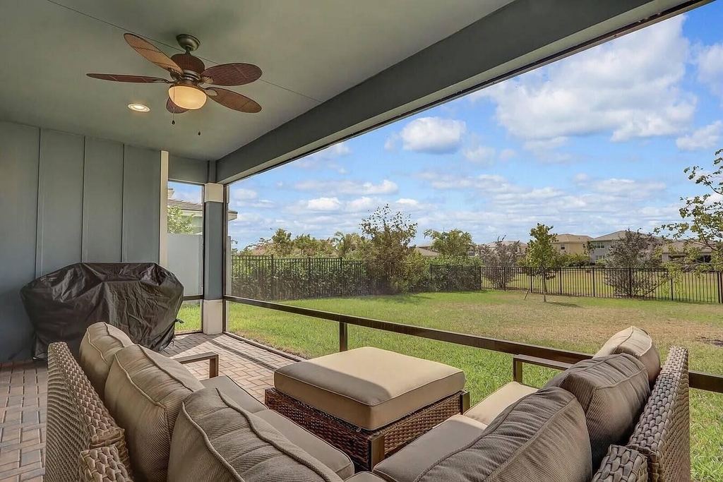 1355 Harvester Crossing - Photo 2