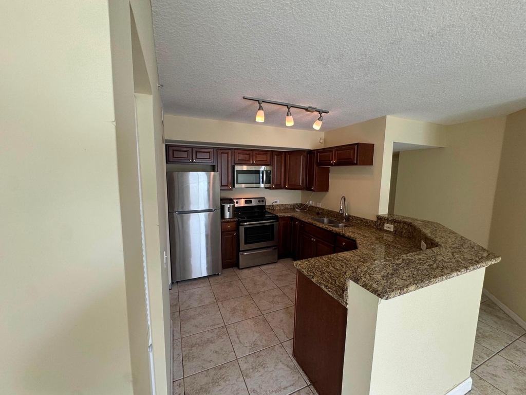 201 Villa Circle - Photo 15