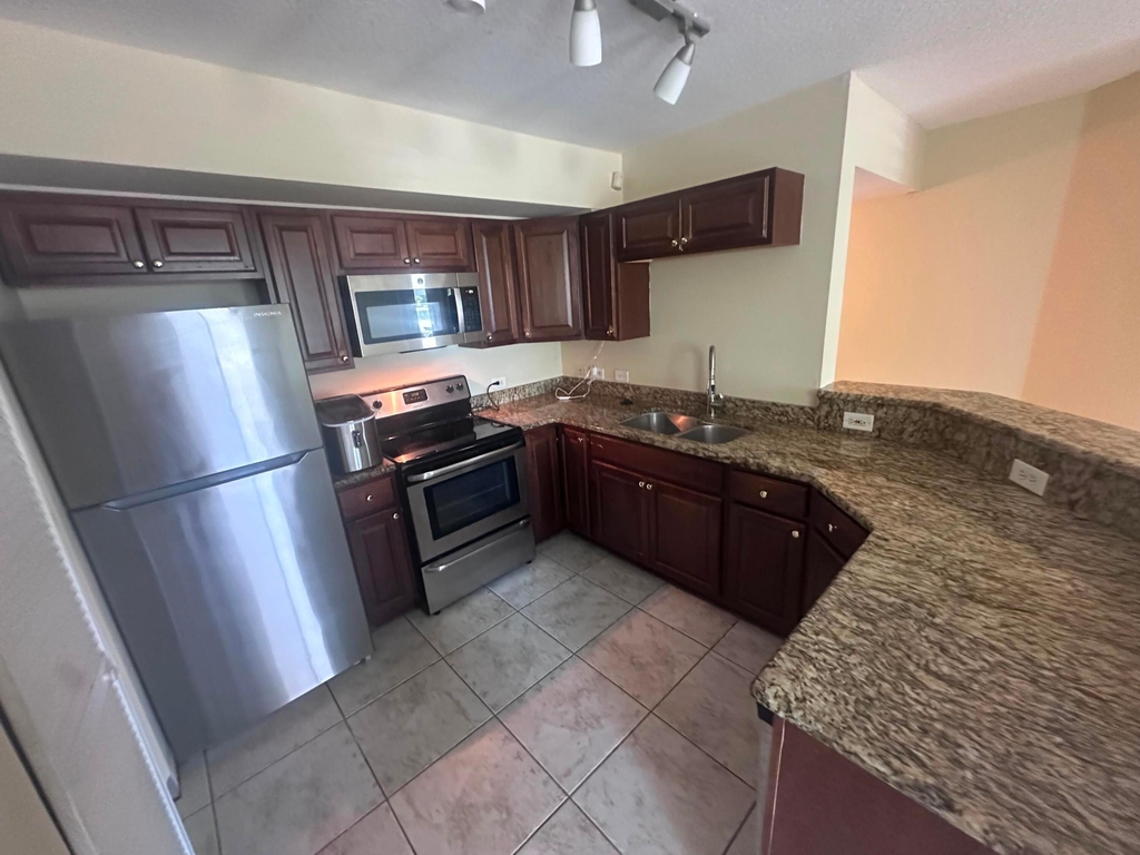 201 Villa Circle - Photo 22
