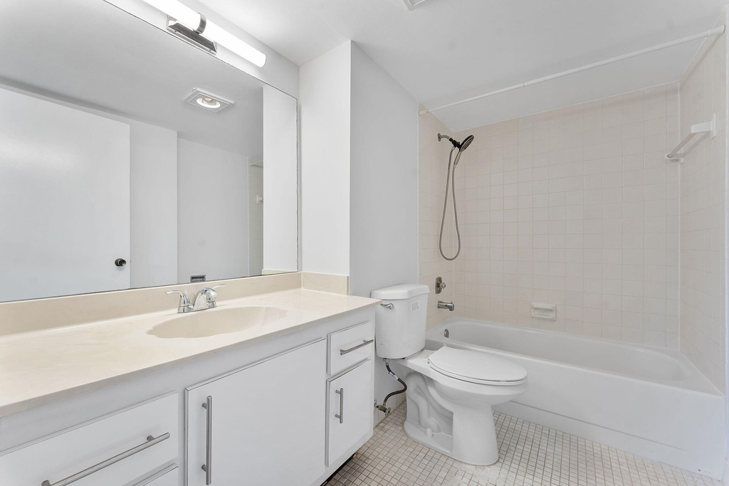 20 Royal Palm Way - Photo 18