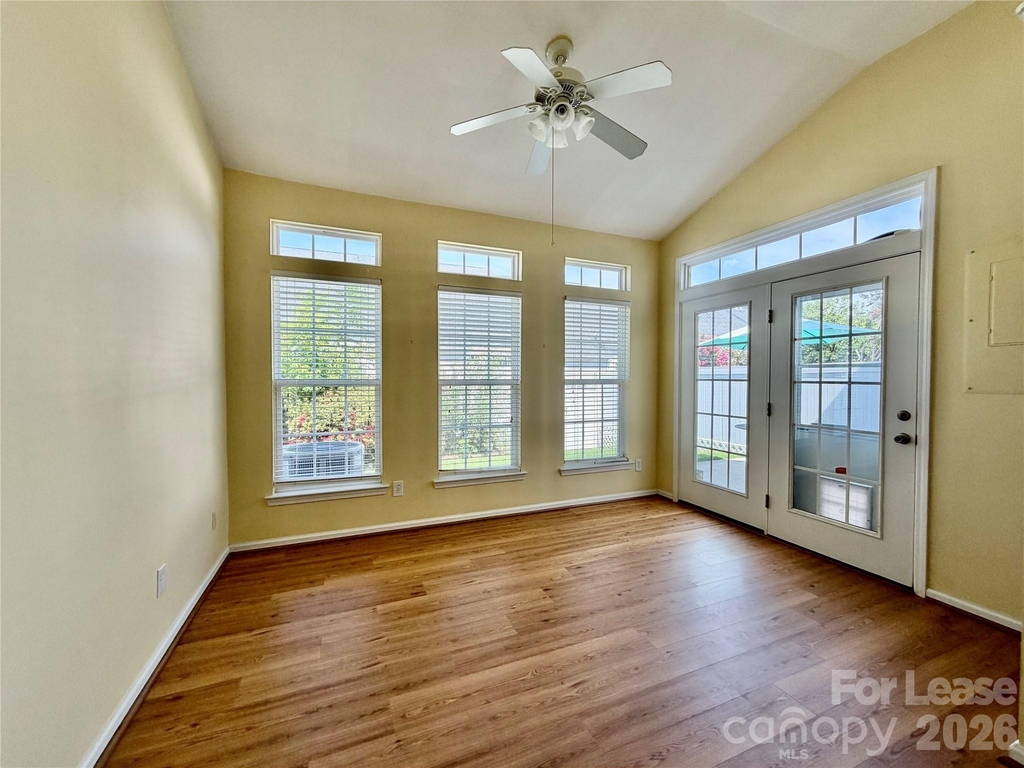 255 Horizon Circle - Photo 9