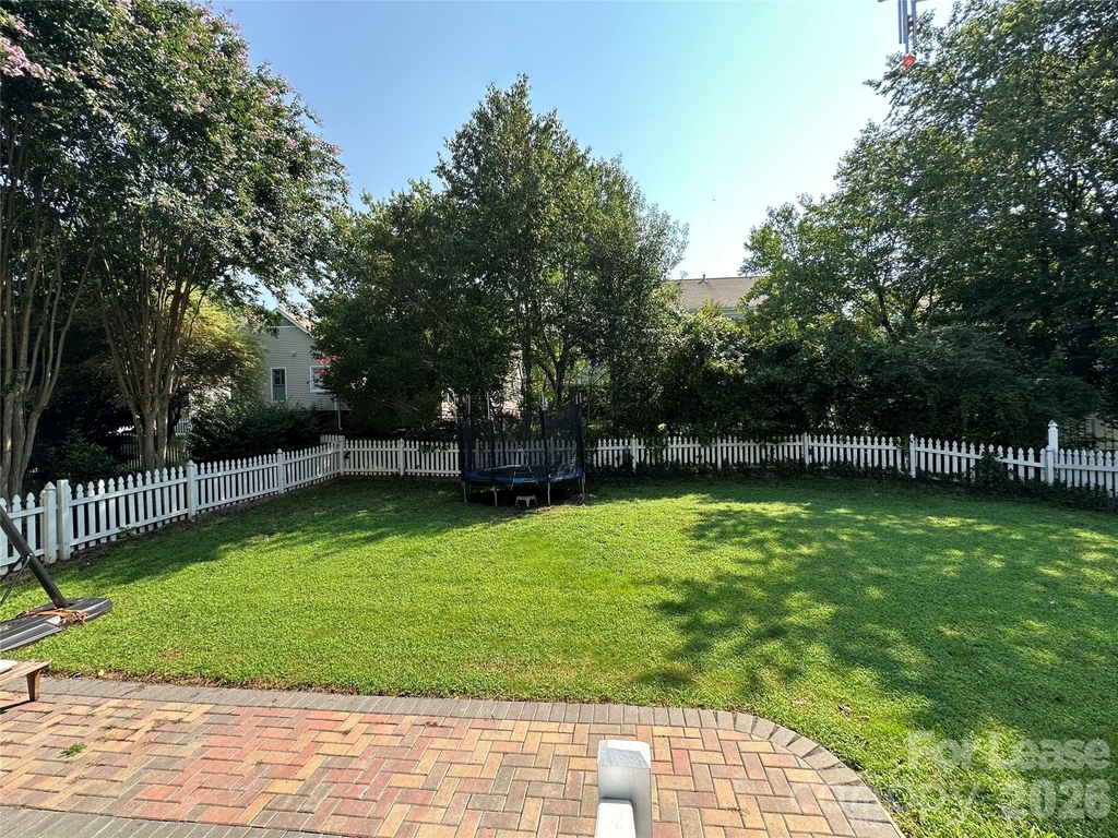 819 Stargard Court - Photo 41