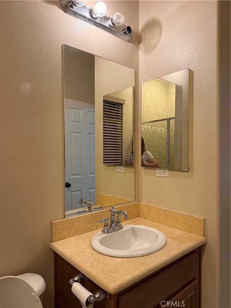 12609 Dupont - Photo 5
