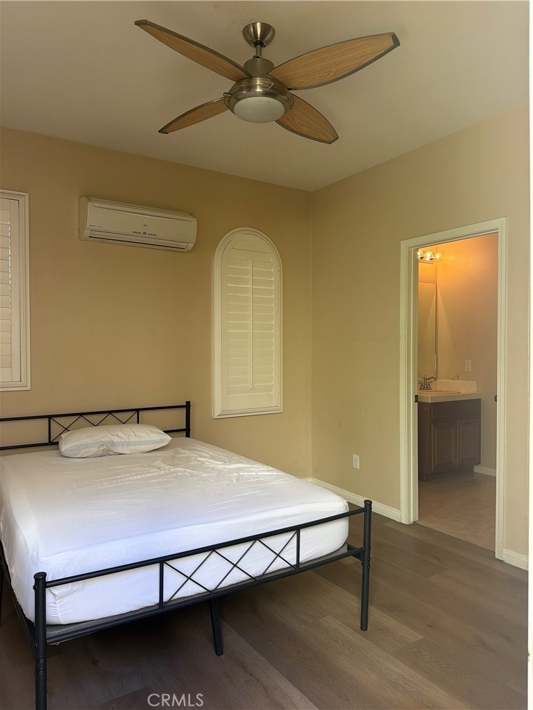 12609 Dupont - Photo 1