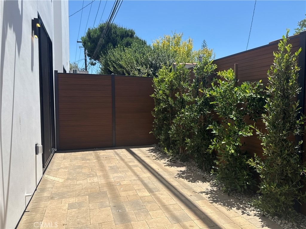 4121 Lafayette Place - Photo 4