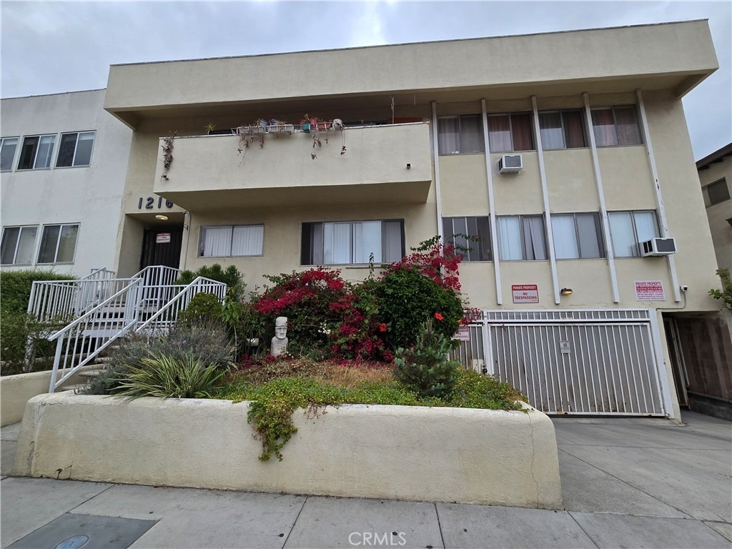 1216 N Formosa - Photo 11
