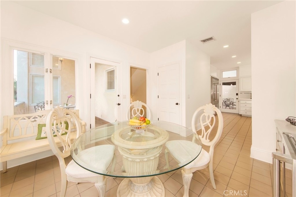 3546 Dixie Canyon - Photo 4