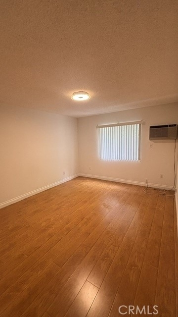 18530 Hatteras Street - Photo 3