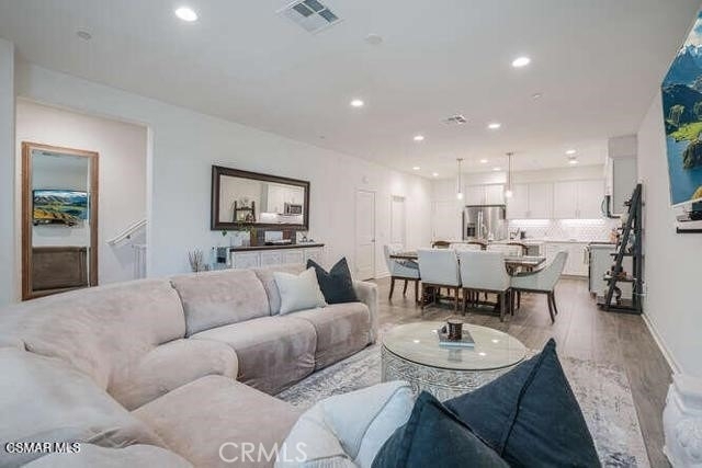 110 Red Brick - Photo 1