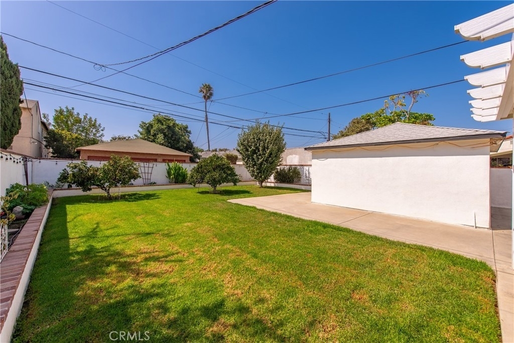 3919 Globe - Photo 17