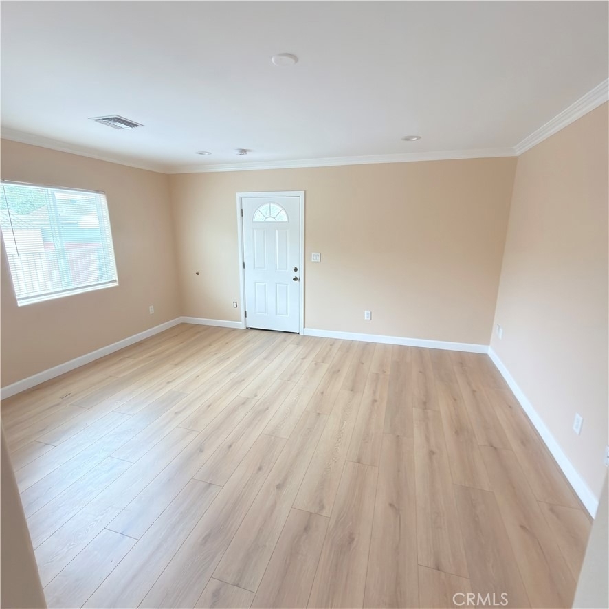 8018 Radford Avenue - Photo 5