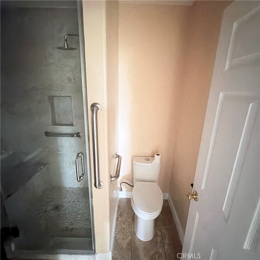 8018 Radford Avenue - Photo 12