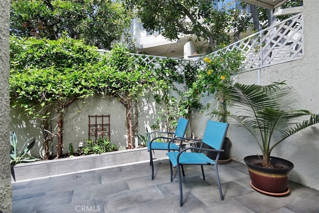 11856 Moorpark Street - Photo 8