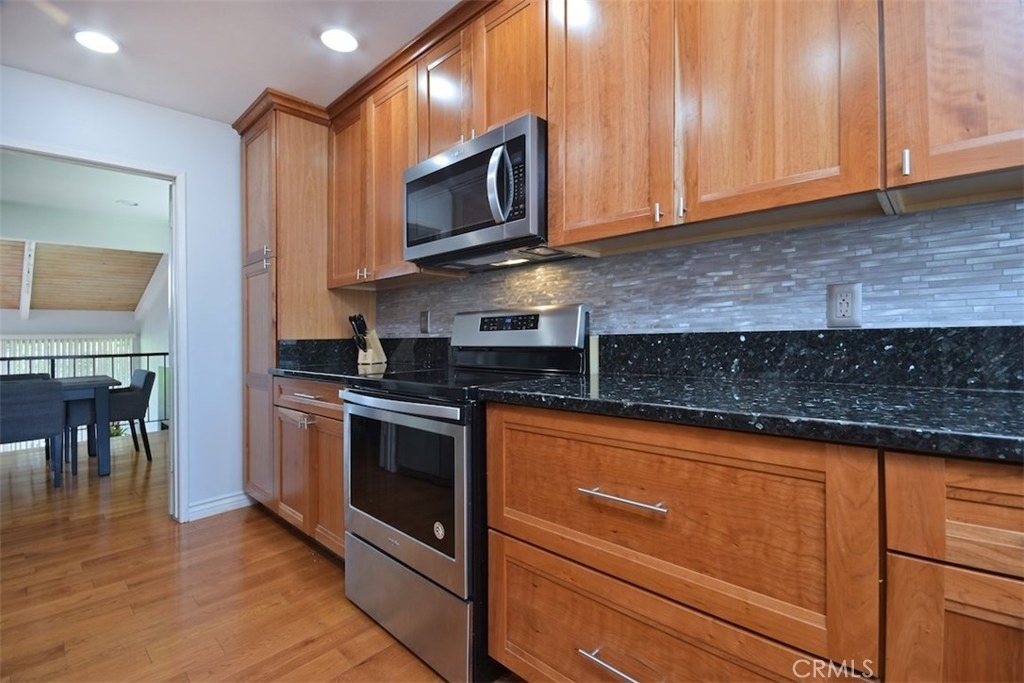 11856 Moorpark Street - Photo 21