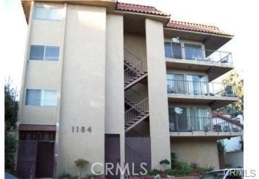 1184 W 11th Street - Photo 0