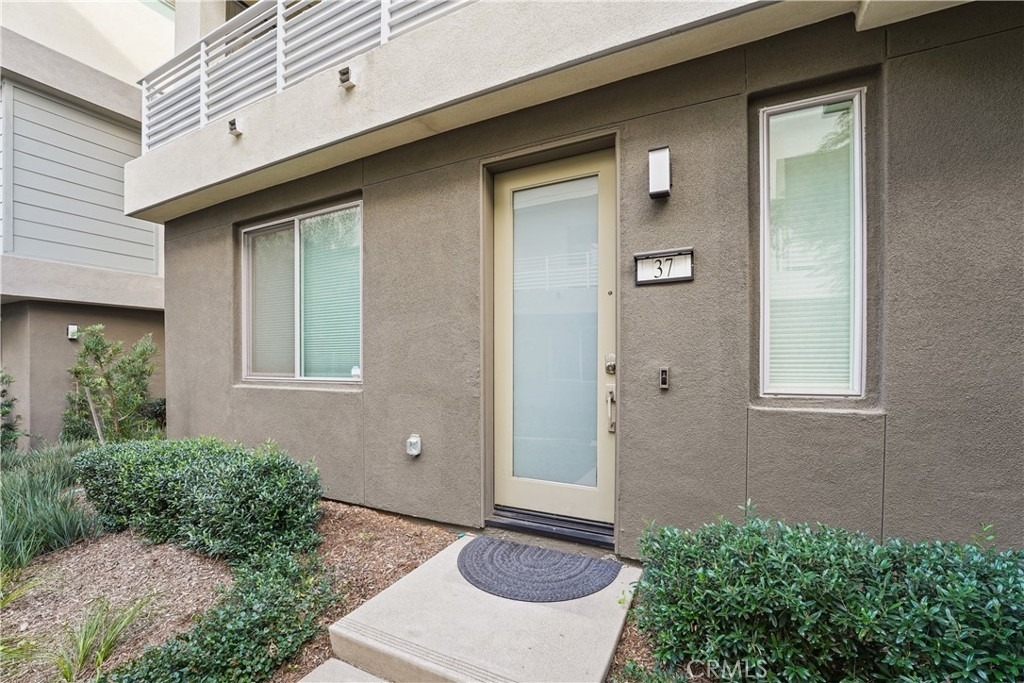 1874 S Westside Drive - Photo 2