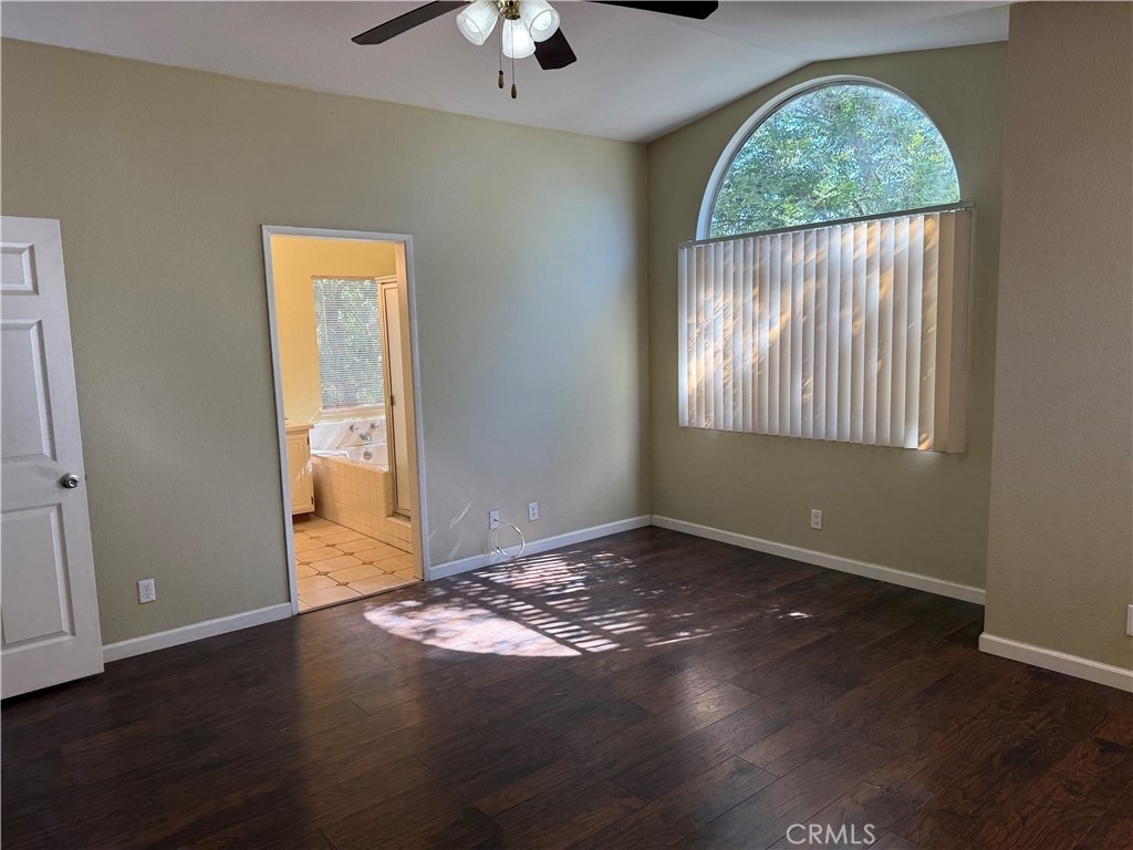 828 Greenwich Court - Photo 11