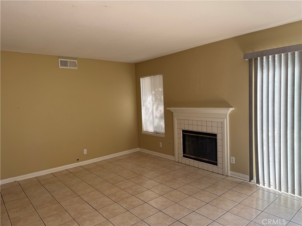 828 Greenwich Court - Photo 9