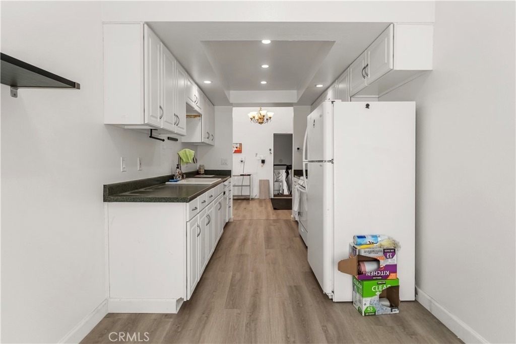 1532 Windsor - Photo 8