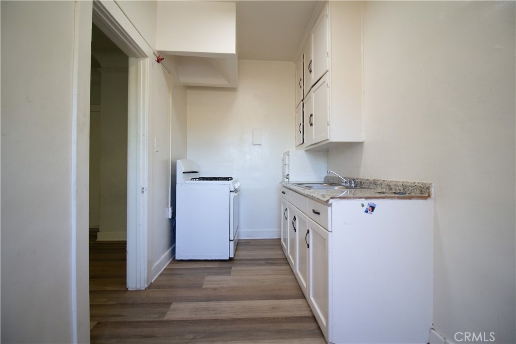 1316 Mariposa Avenue - Photo 5