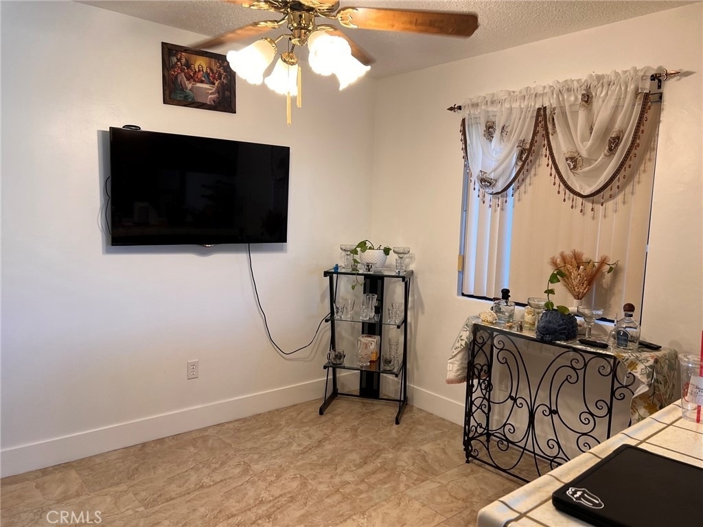 541 Francis - Photo 10