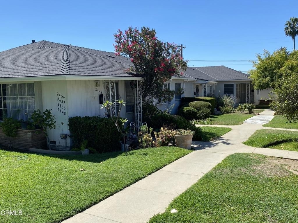 2452 E Washington Boulevard - Photo 0