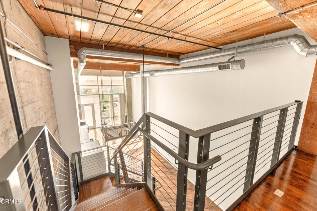 530 S Hewitt Street - Photo 15
