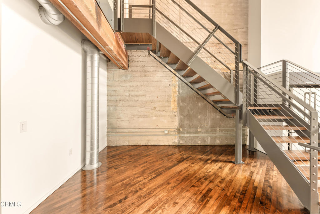 530 S Hewitt Street - Photo 17