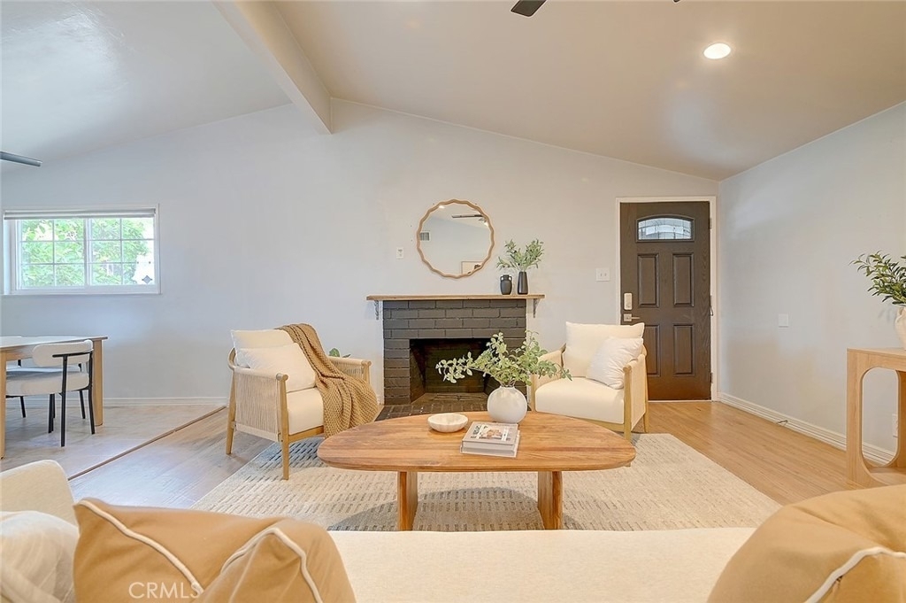 2044 W Spruce Avenue - Photo 4