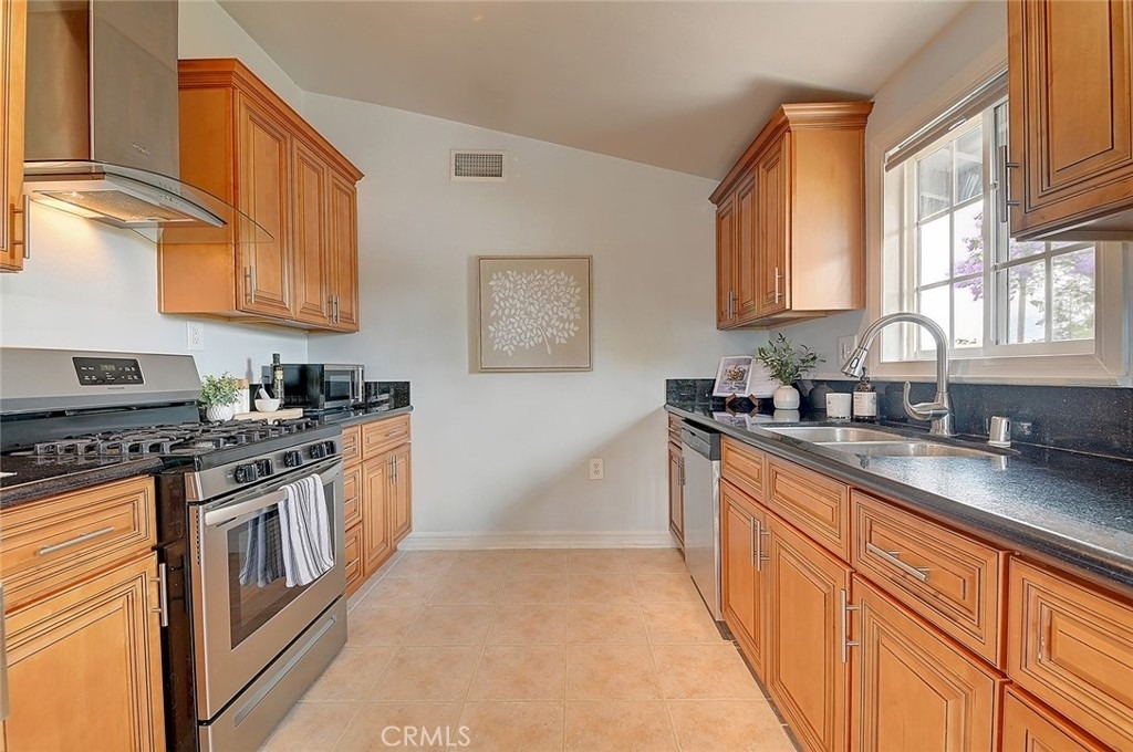 2044 W Spruce Avenue - Photo 12