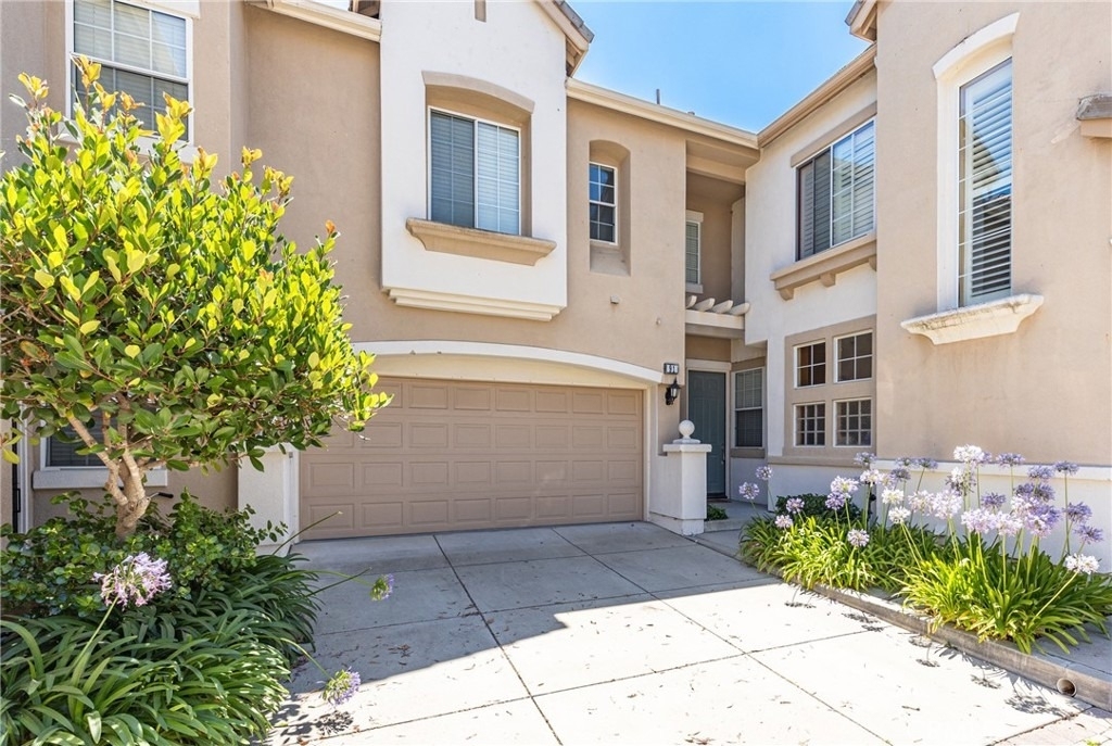 91 Seacountry Lane - Photo 0