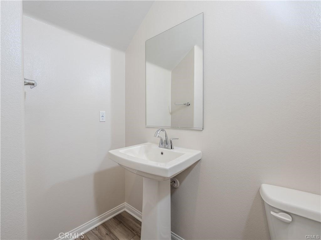 466 Meyer Place - Photo 6