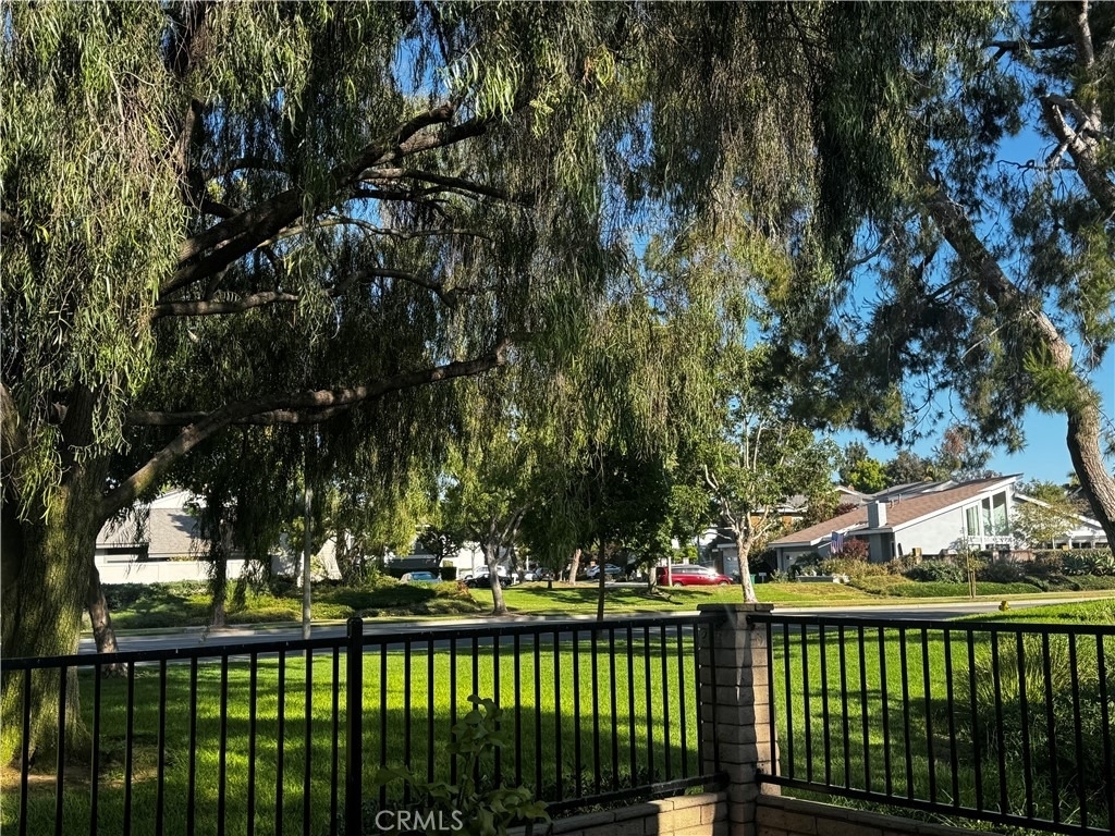 71 Willow Tree - Photo 0