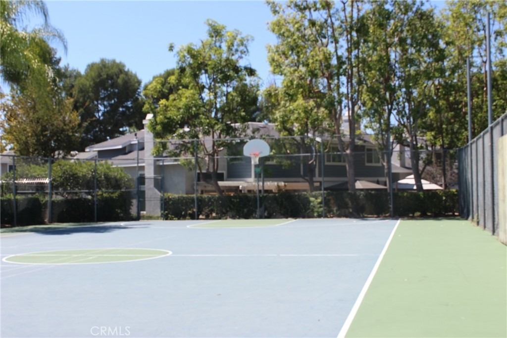 22285 Newbridge Drive - Photo 14