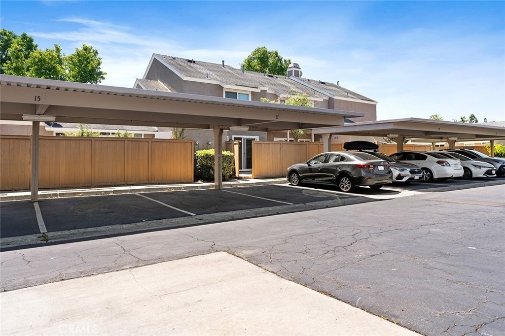 17 Hollowglen - Photo 17