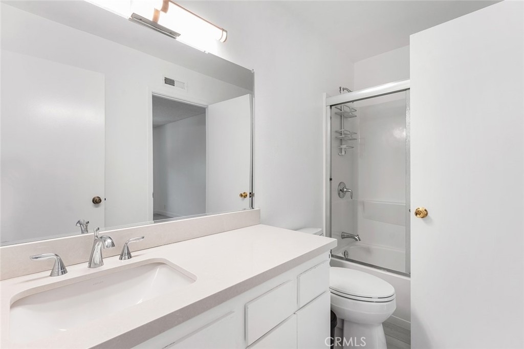 17 Hollowglen - Photo 12