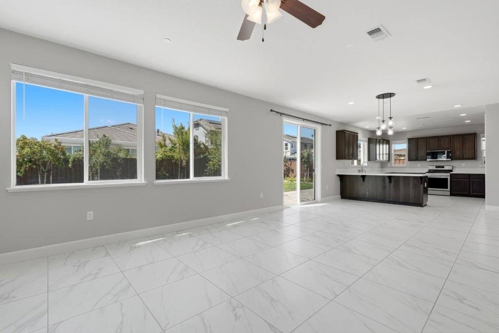 453 Diamond Peak Lane - Photo 7
