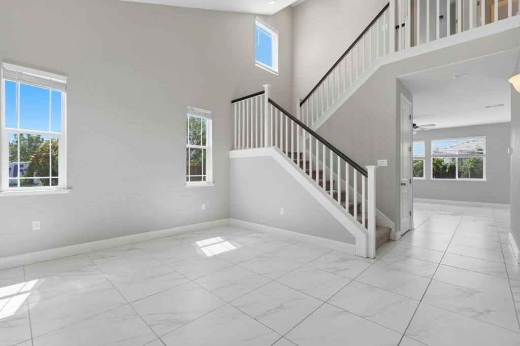 453 Diamond Peak Lane - Photo 8