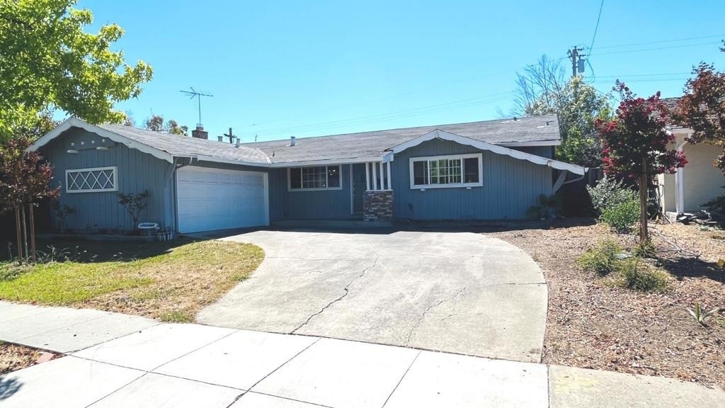 10460 Davison Avenue - Photo 0