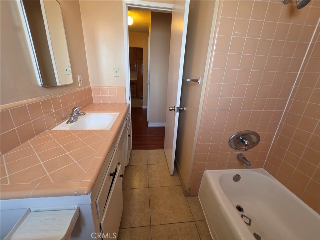 901 Carob Way - Photo 9