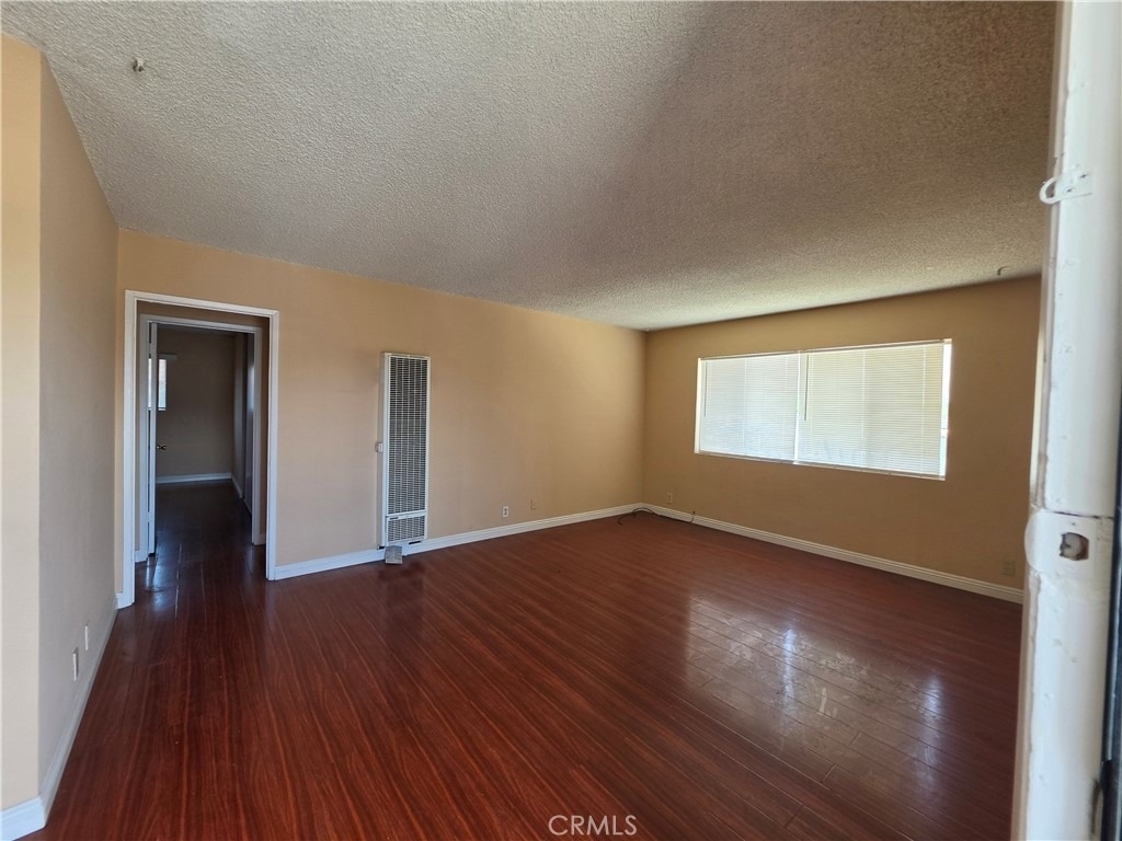 901 Carob Way - Photo 2