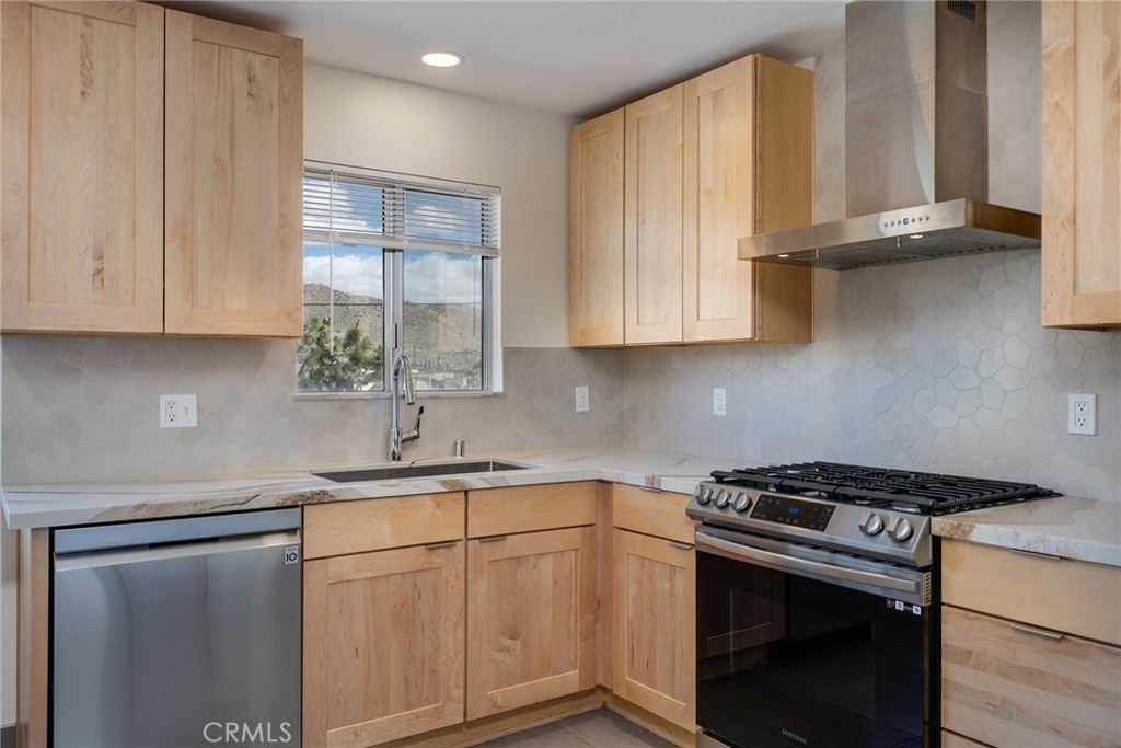 7412 Deer Trail - Photo 8
