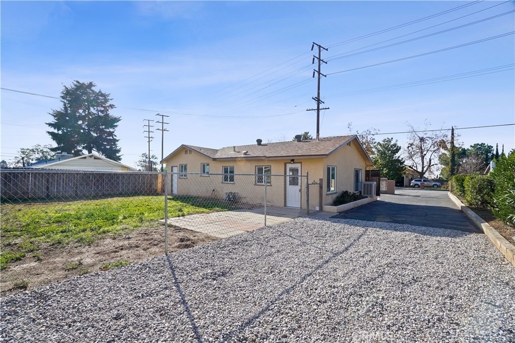 13071 4th Street - Photo 4