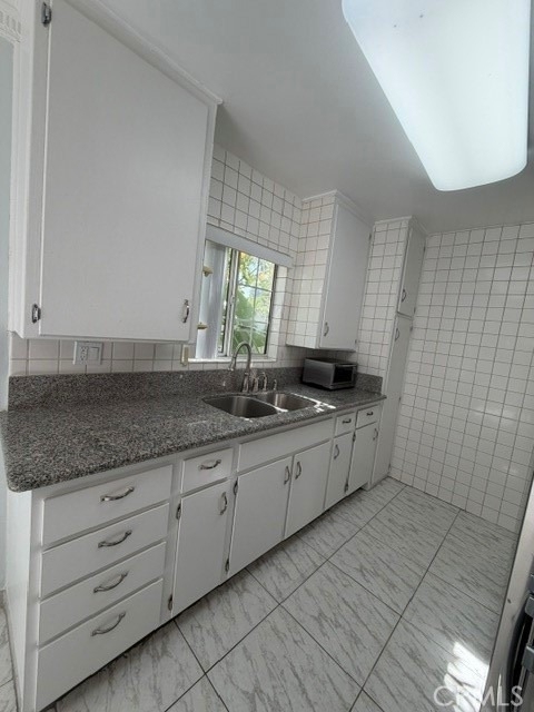 1717 N Berendo - Photo 4