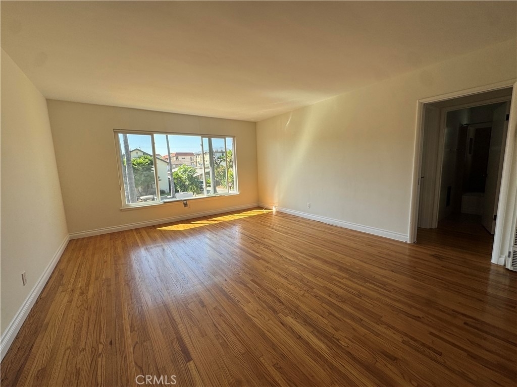 1138 Western Avenue - Photo 5