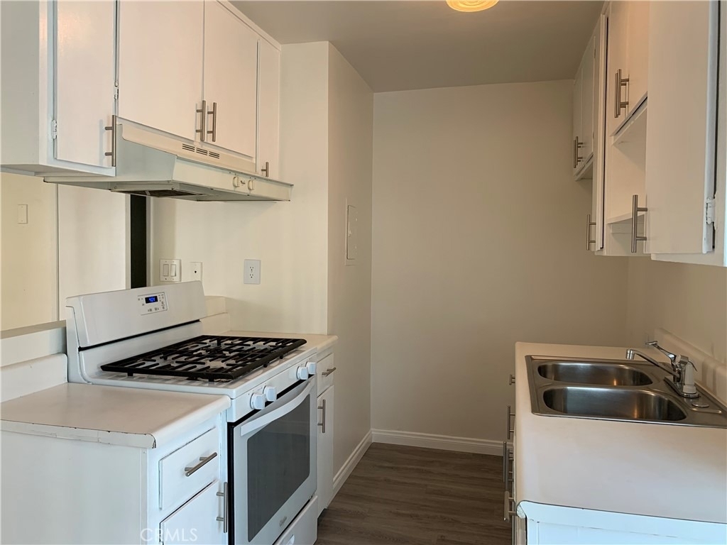 656 Lemar Park Drive - Photo 13