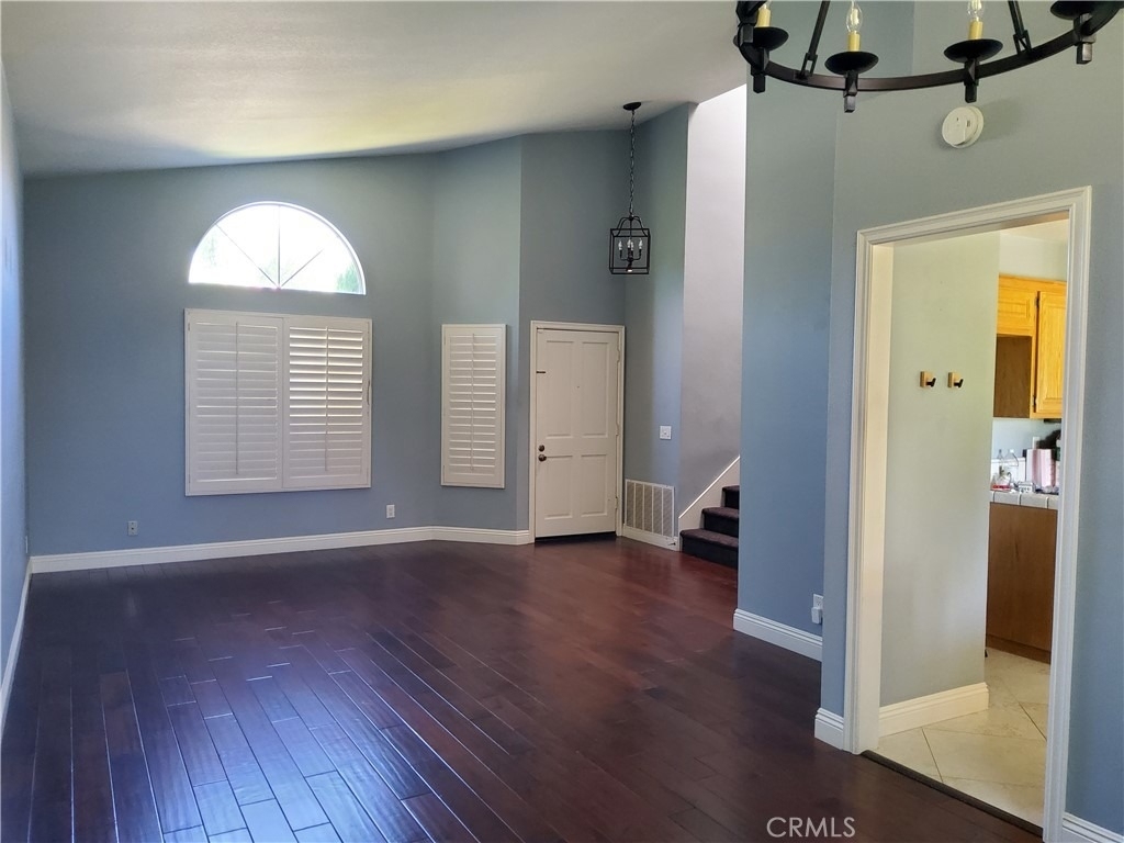 25540 Pembrook - Photo 4