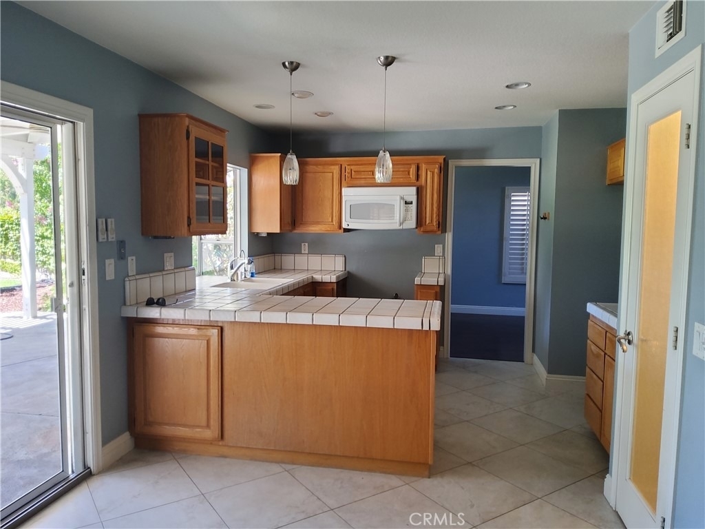 25540 Pembrook - Photo 22