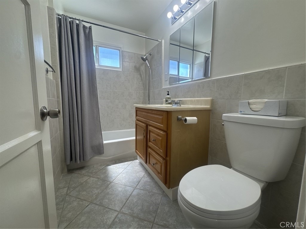 7245 Wish Avenue - Photo 16